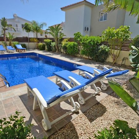 Villa Favor - 3 Bed With Pool Close To Nissi Beach Ajía Nápa Kültér fotó