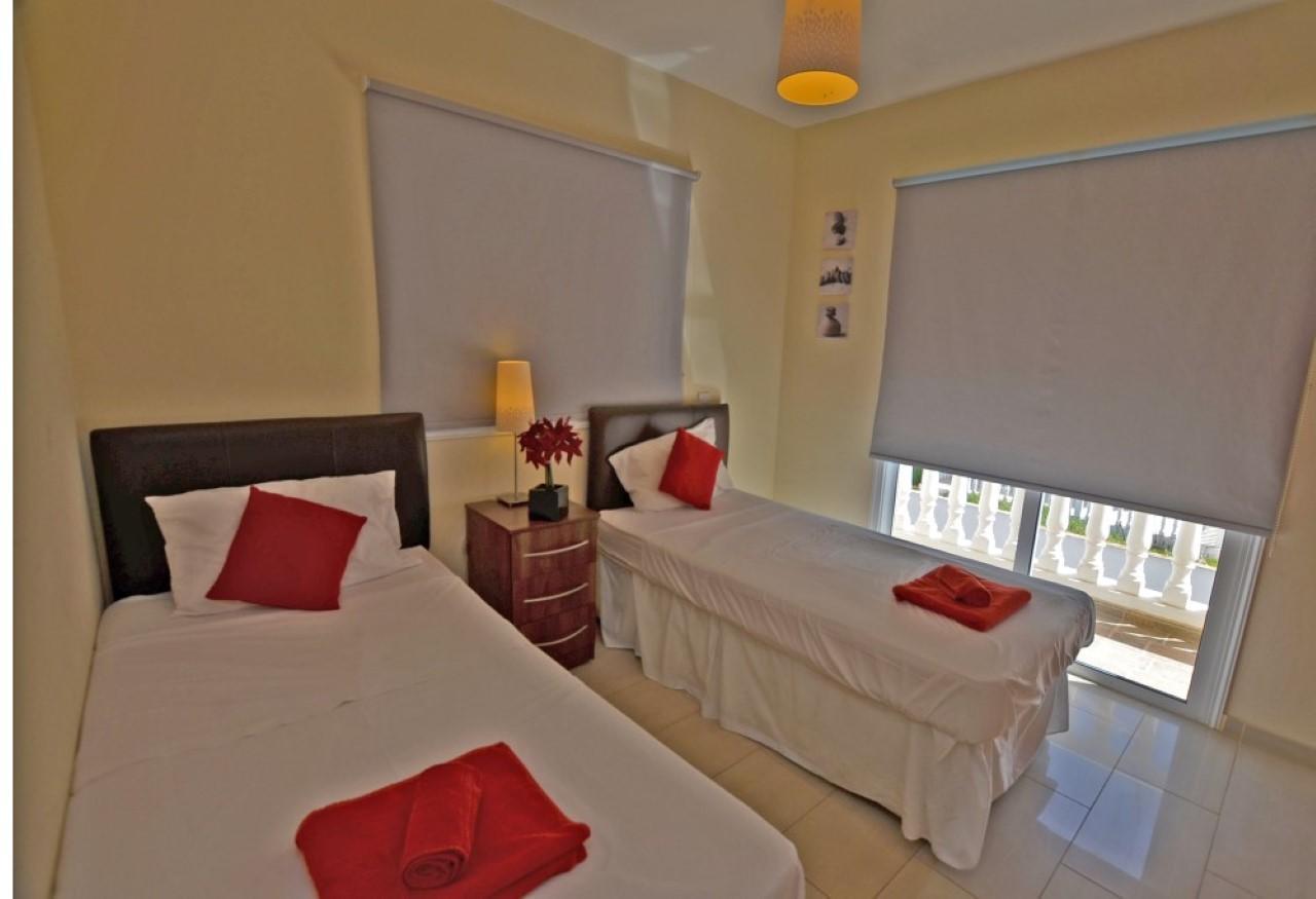 Villa Favor - 3 Bed With Pool Close To Nissi Beach Ajía Nápa Kültér fotó