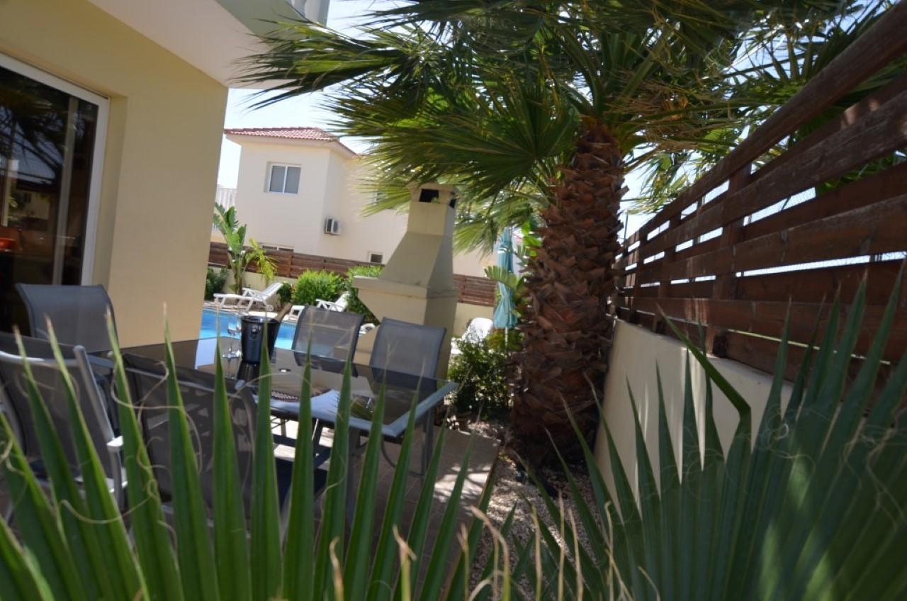 Villa Favor - 3 Bed With Pool Close To Nissi Beach Ajía Nápa Kültér fotó