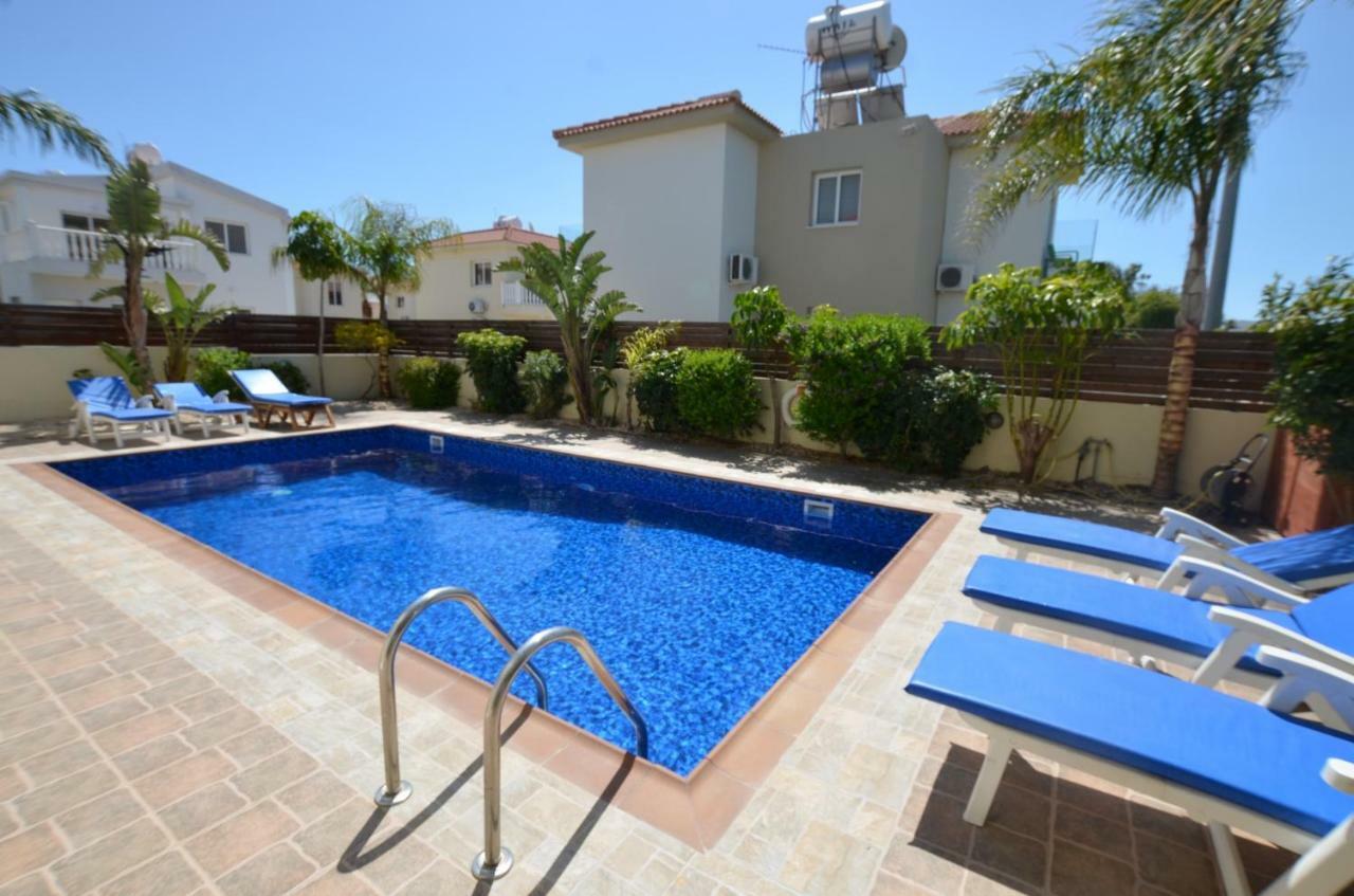 Villa Favor - 3 Bed With Pool Close To Nissi Beach Ajía Nápa Kültér fotó